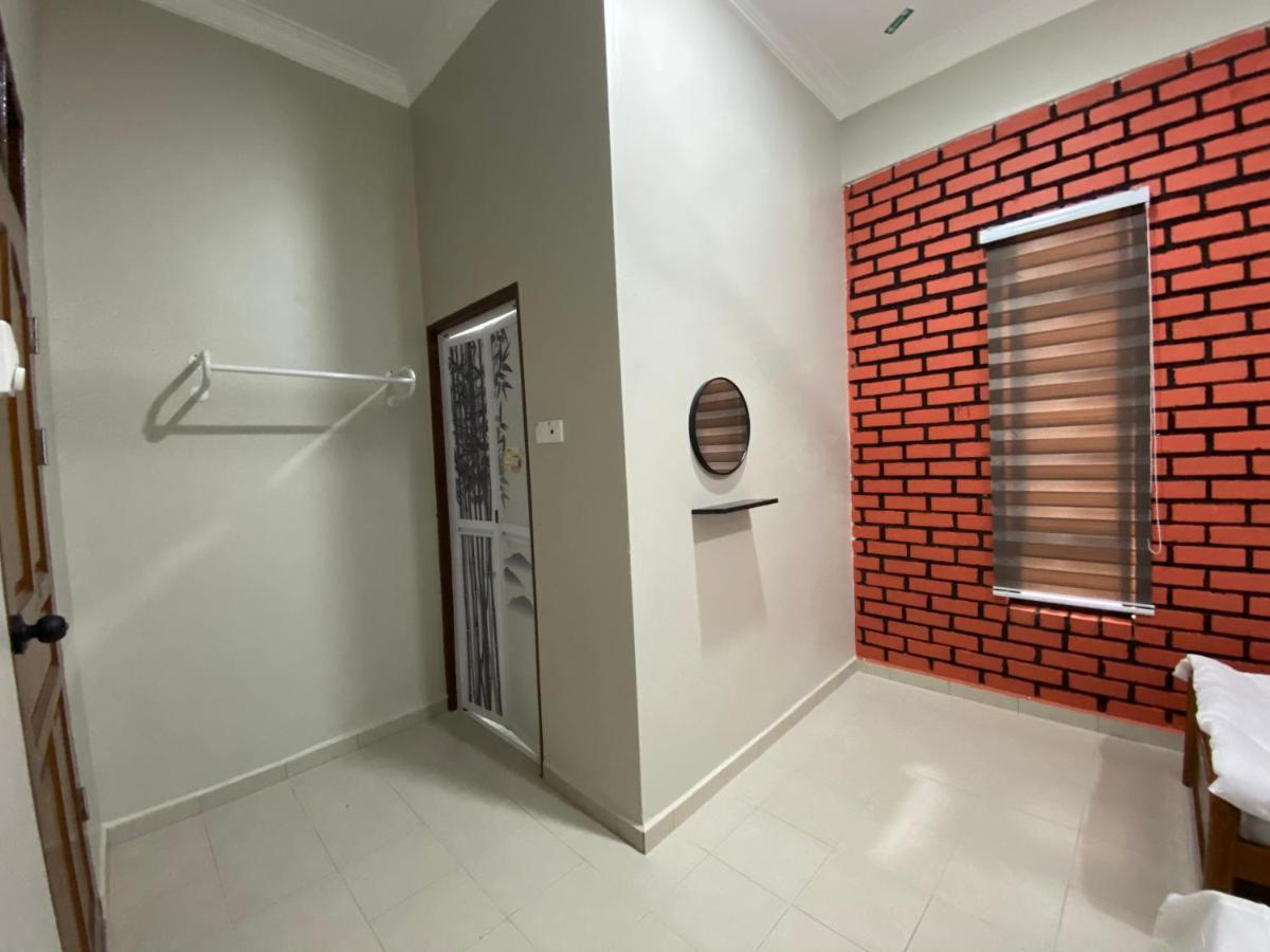 Sasuka Guesthouse Marang Εξωτερικό φωτογραφία