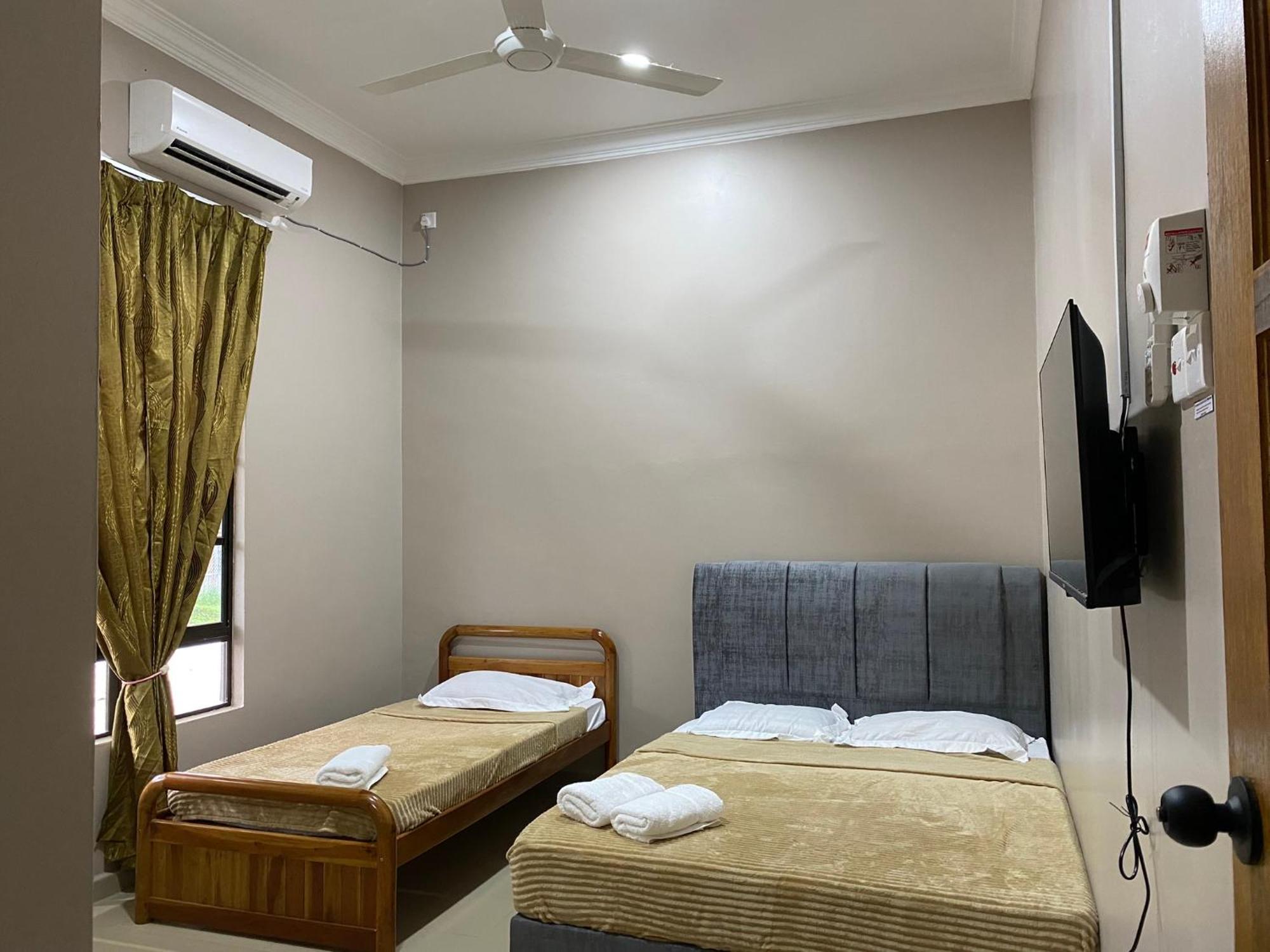 Sasuka Guesthouse Marang Εξωτερικό φωτογραφία